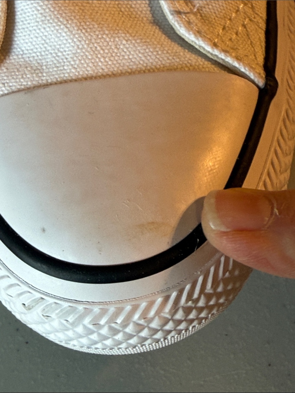 Converse White Low Top Slip-On Sneakers - Picture 4 of 9